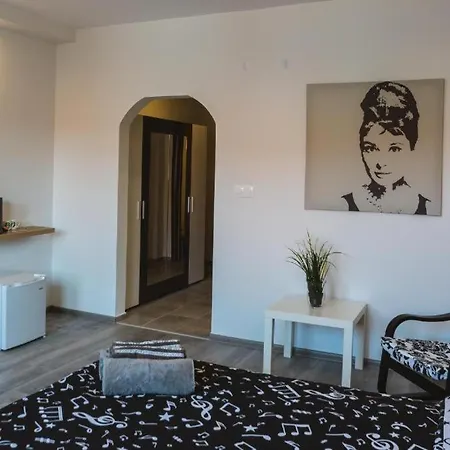 Victoria Hotel Rooms Veliko Tarnovo Pensión Veliko Tárnovo