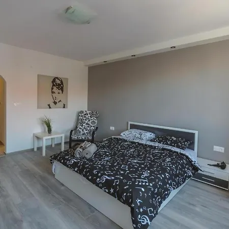Victoria Hotel Rooms Veliko Tarnovo * Veliko Tárnovo