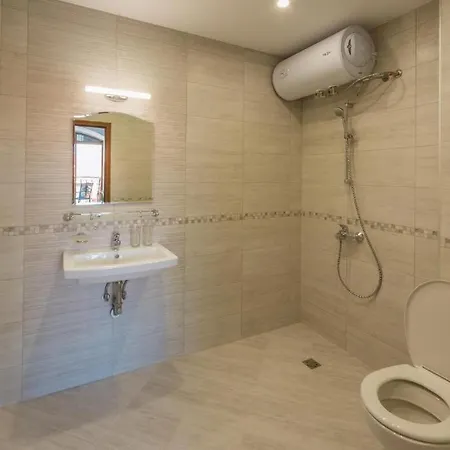 Victoria Hotel Rooms Veliko Tarnovo Veliko Tárnovo